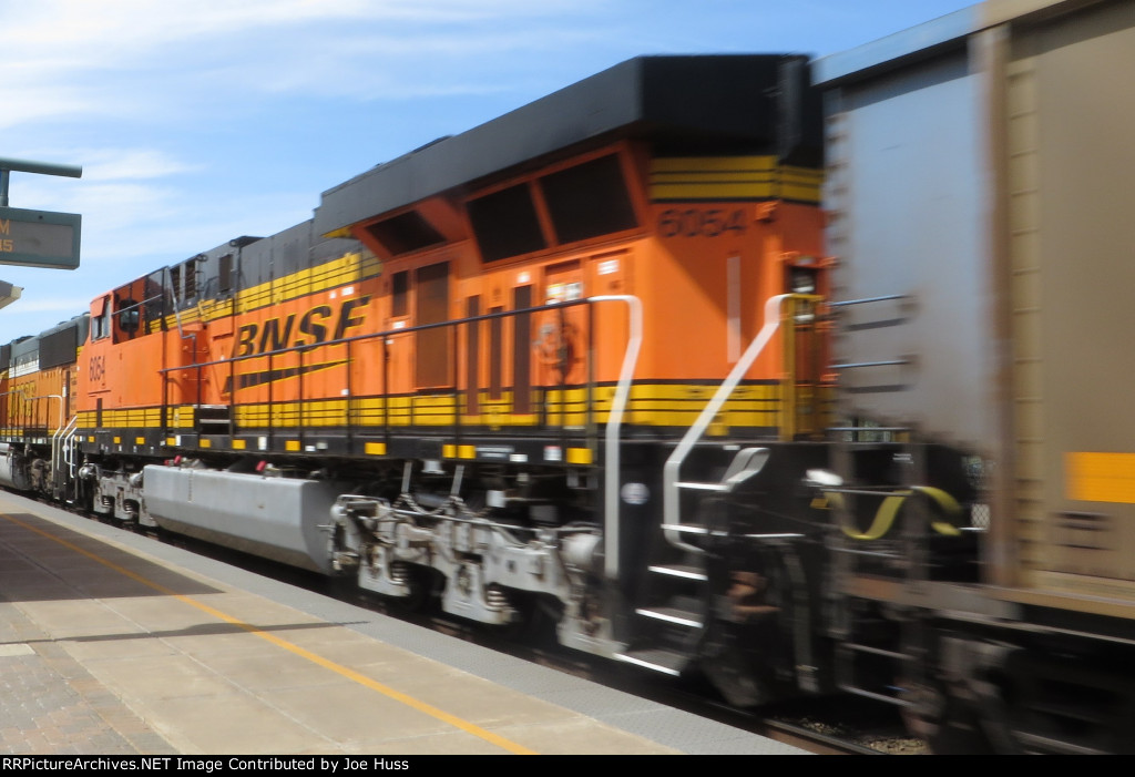 BNSF 6054